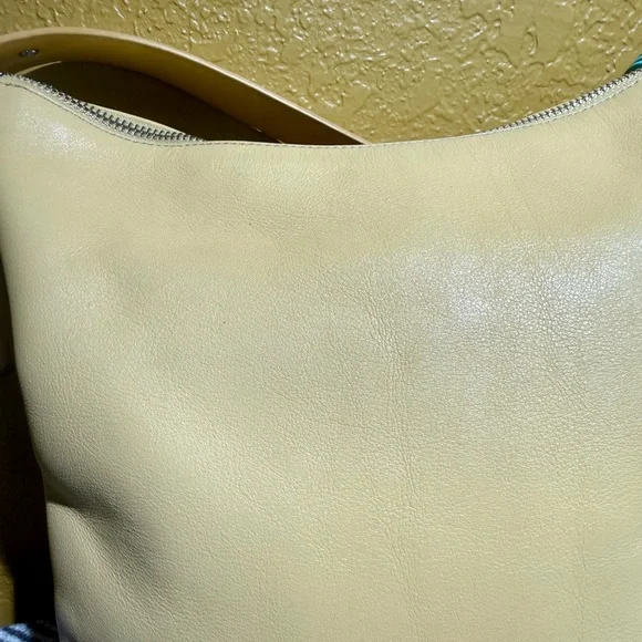 Vintage Coach Legacy Slim Duffle & Wristlet Set - Butter Yellow - 9326 - Picture 5 of 14